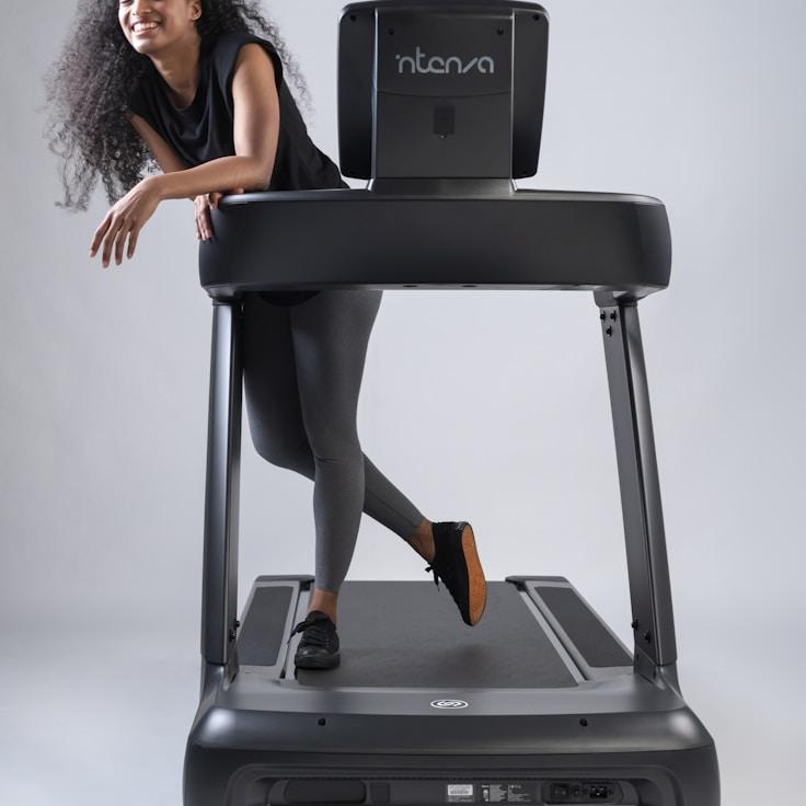 Choosing a gym and building a consistent fitness routine